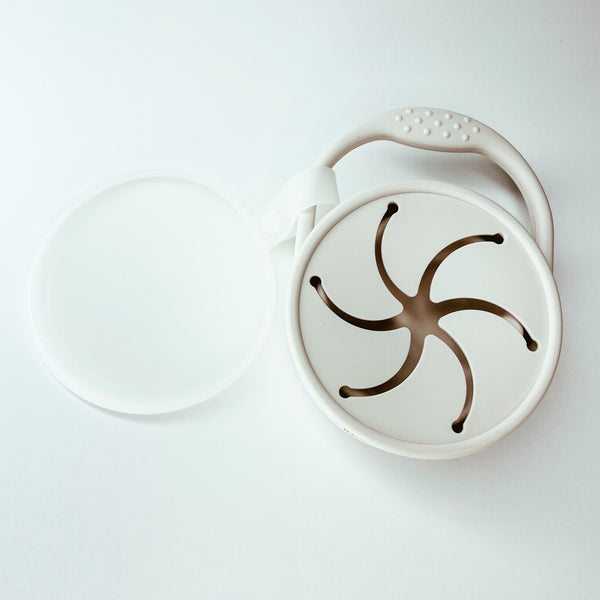 Collapsible Snack Cup with Button Lid (White Sand)